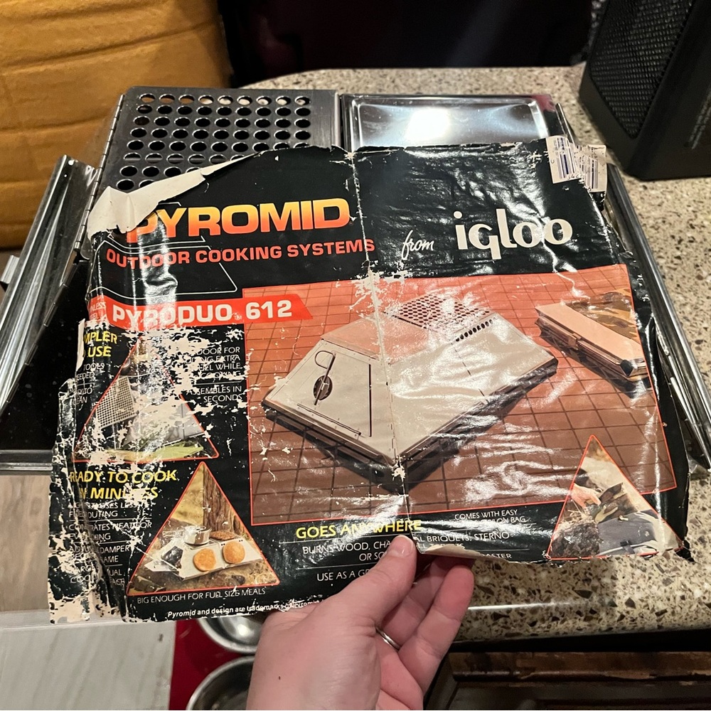 Igloo Pyromid Duo 612 Cooking System